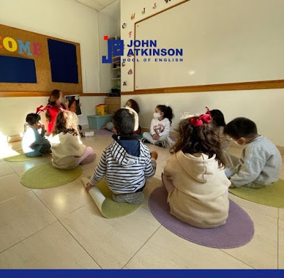 fotografía  Idiomas Atkinson Alameda del Río Academia de idiomas en Chiclana de la Frontera