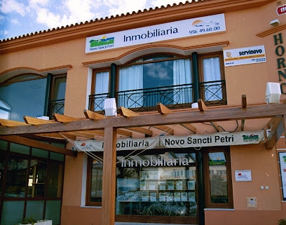 fotografía  Inmobiliaria Novo Sancti Petri Agencia inmobiliaria especializada en alquileres en Urb. Novo Santi Petri