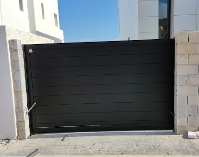 fotografía  Intelsur Puertas Automáticas Proveedor de puertas en Los Barrios