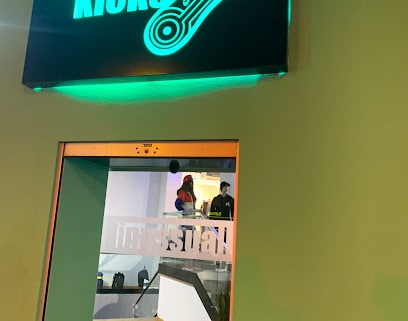 Inussual Kicks Tienda de deportes