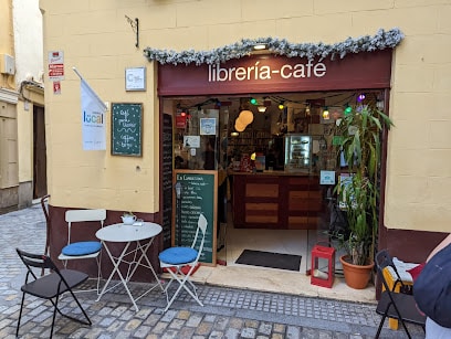 fotografía  La Clandestina Librería Café Cafetería en Cádiz