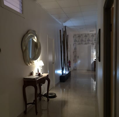 fotografía  Lola Burgos Adelgazamiento Y Estética Centro de estética en Chiclana de la Frontera