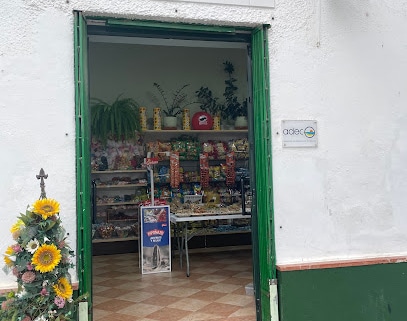 fotografía  Mercadito Lora Tienda de golosinas en Chiclana de la Frontera