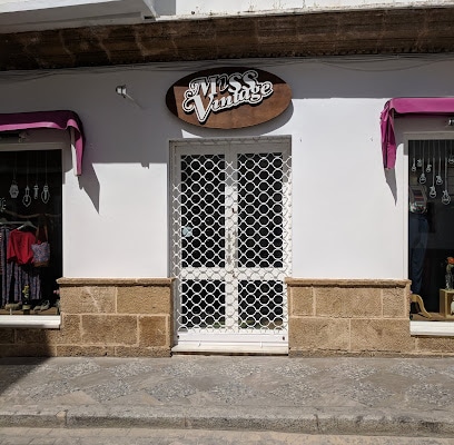 fotografía  Miss Vintage Tienda de ropa de mujer en Rota