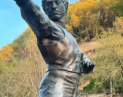 Monumento a Mario Maya (Bailaor y Coreógrafo) Escultura