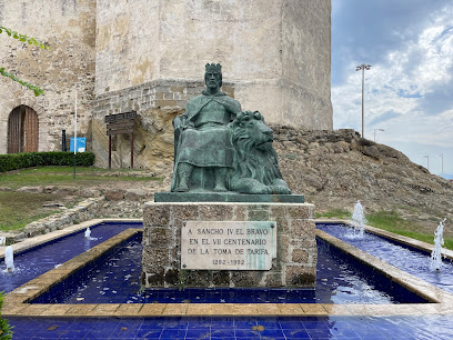 fotografía  Monumento a Sancho IV Monumento en Tarifa