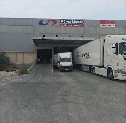 fotografía  PEREZ MUÑOZ LOGISTICA INTEGRAL Almacén en Los Barrios