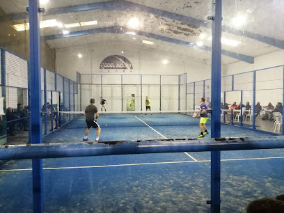 fotografía  Padel Indoor Jerez Club de pádel en Jerez de la Frontera