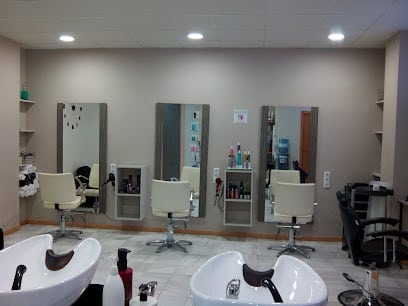 fotografía  Peluquería Allure12 Centro de estética en Cádiz