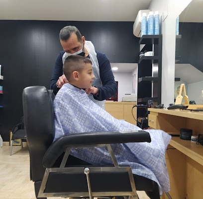 fotografía  Peluquería Kortes Peluquería en Cádiz
