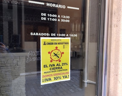 fotografía  Peluquería Nolo Centro de estética en Cádiz