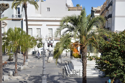 fotografía  Pensión Las Cuatro Naciones  en Cádiz