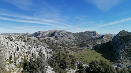 fotografía  Pico Navazo Alto Zona de senderismo en Villaluenga del Rosario