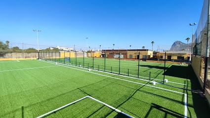 fotografía  Pistas Deportivas - Adyol Centro deportivo en La Línea de la Concepción