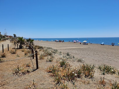 Playa de Torre de Benagalbón playa