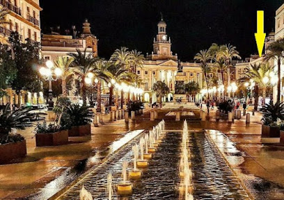 fotografía  Plaza de San Juan de Dios Lugar de interés histórico en Cádiz