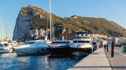 fotografía  Puerto Alcaidesa Marina Puerto deportivo en La Línea de la Concepción