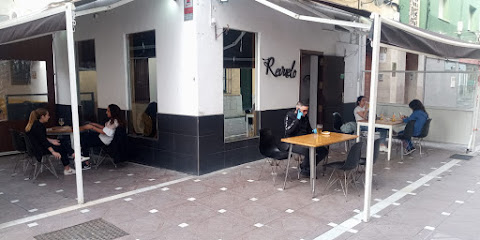 fotografía  Revuelo Taberna Urbana Taberna en La Línea de la Concepción