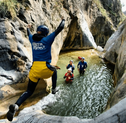 SALTARÍOS: Rafting