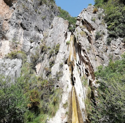 Sendero Cascada de los Árboles Petrificados Zona de senderismo