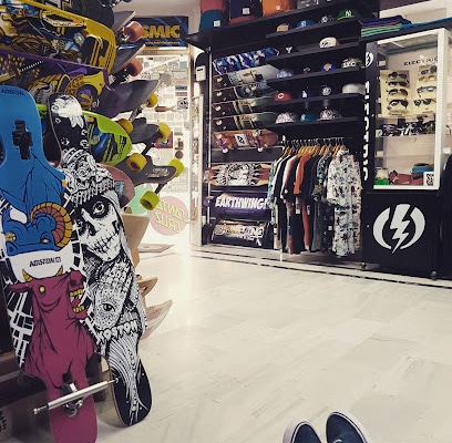 Stell & Couver Board Shop Tienda de skate