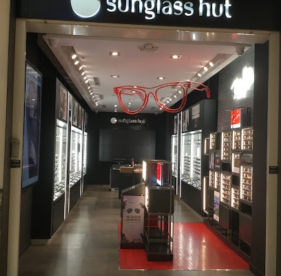 fotografía  Sunglass Hut Area Sur Tienda de gafas de sol en Jerez de la Frontera