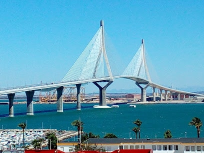 fotografía  Taller Joaquín Claret Servicio de instalación eléctrica en Cádiz