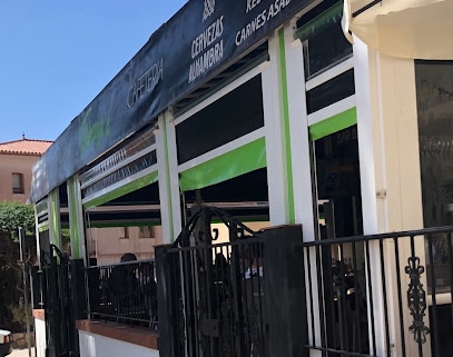 Thivany&apos;s Bar & Grill Bar restaurante