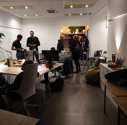 Tropi Coworking Espacio de coworking