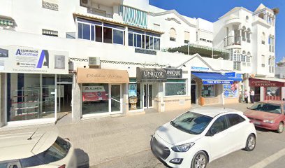 fotografía  Unique Peluquería Unisex Peluquería en Chiclana de la Frontera