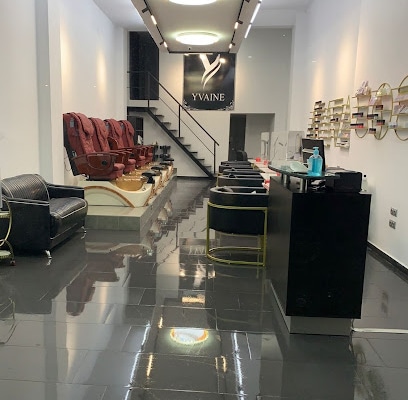 fotografía  Yvaine Peluqueria y Estética Peluquería en Cádiz