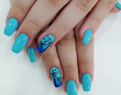 fotografía  uñas Lucia Salón de manicura y pedicura en La Línea de la Concepción